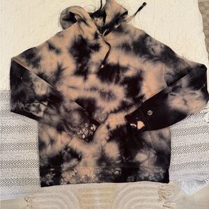 ZUMIEZ TIE-DYE HOODIE